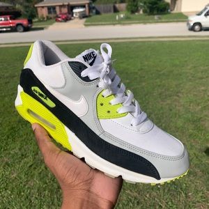 NIKE Air Max 90 “Volt”